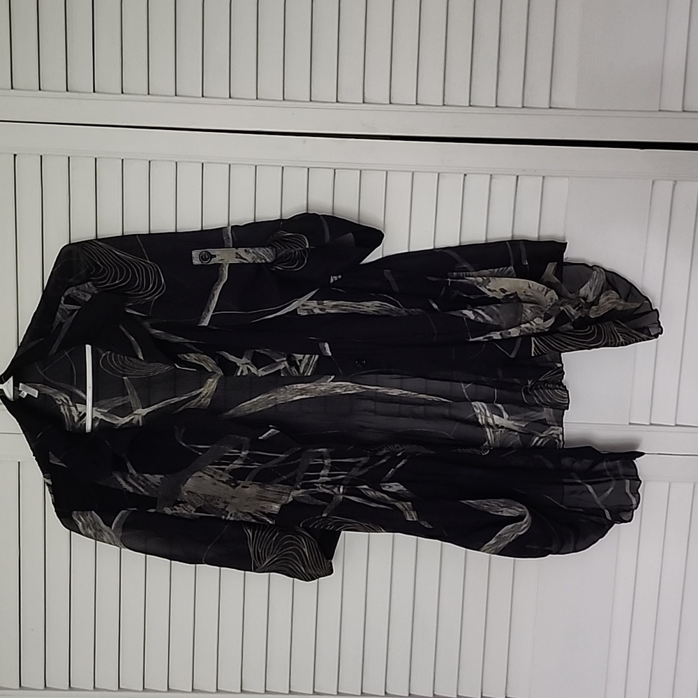 Linda sheer long blouse